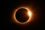 Eclissi solare del 12 agosto 2026: come osservarla senza mettere a rischio la vista