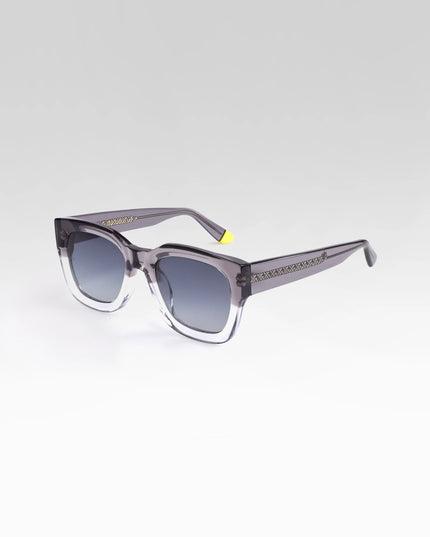Grigio trasparente